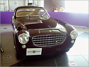 Ferrari 166 Inter Coupe('50 by Vignale)photo by NOVAK